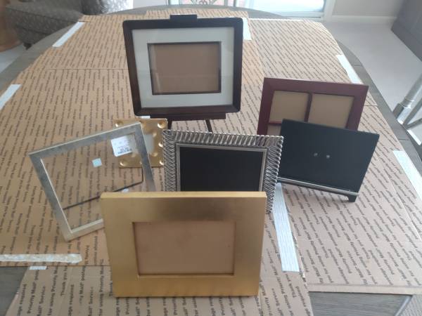 Assorted Picture frames Small-Med 1