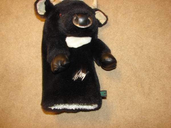 BULL ANIMAL HEAD COVER 1