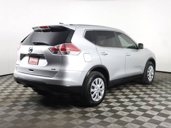 2015 Nissan Rogue S - $13,995 (_Nissan_ _Rogue_ _Sedan_)63441756356737124