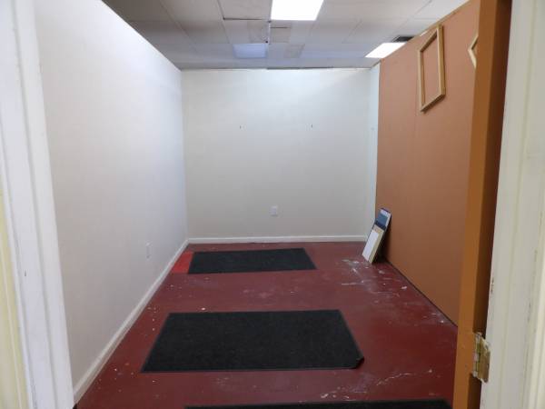 Artist Studio Space Available - First month 1/2 OFF 1