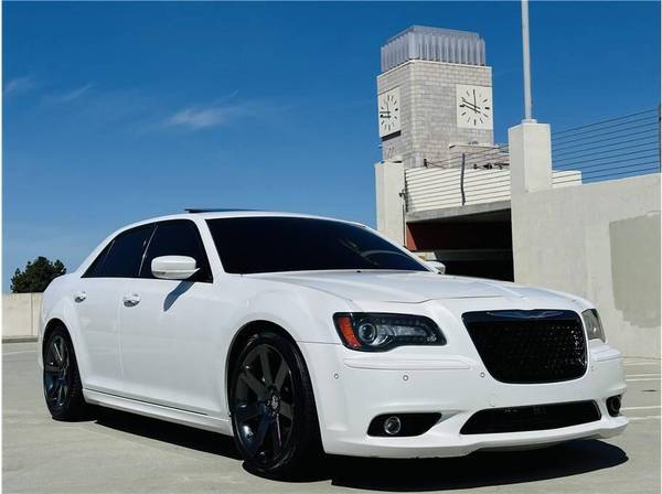 2014 Chrysler 300 SRT8 4dr Sedan WE SHIP CALIFORNIA CARS ANYWHERE! - $33,999 (+ Auto Race CA - Over 100 Cars)63654701234563121