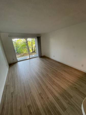 $895 / 1hab - 600ft2 - 1 baño con vista al río, terraza cubierta (Sheridan)63841707149825122