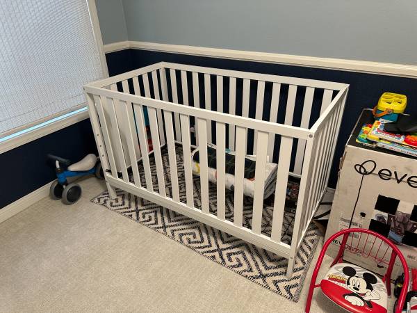 Baby Crib, Stroller and Multiple Accessories 1