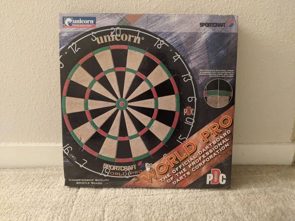 NEW Unicorn Eclipse Pro Dartboard & Black Wall Surround 1