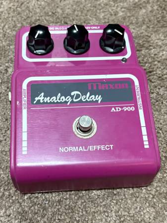Maxon AD-900 Analog Delay Pedal 1