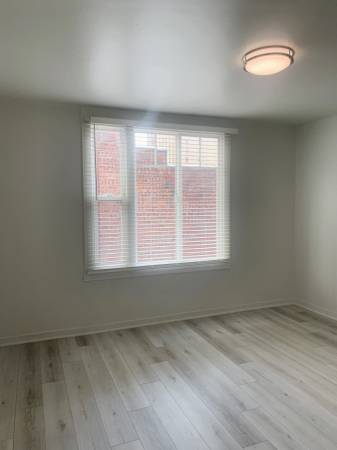 $2,295 / 1br - 1 MONTH FREE! Just steps from The Warfield and Golden Gate Theater! (tenderloin)64030485628545123