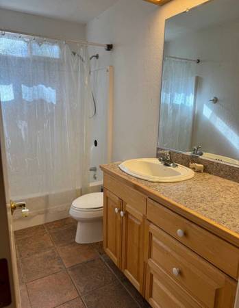 $800 / 1br - Large Room in Quiet home close to Hwy 80 (Colfax)63952109901186124