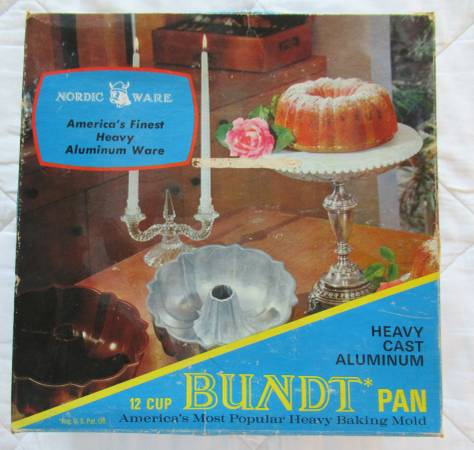 Vintage Nordic Ware Cast Aluminum Teflon Bundt Pan 203TEF 1
