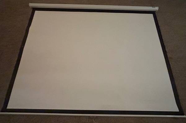 Wall Mount Manual Projector Screen 1