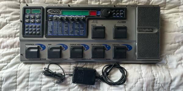 DIGITECH GNX3 Work Station 1