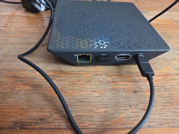 4k Tv Streaming Box - XFinity - xi6-T - $10 (Eugene)63442503634305122