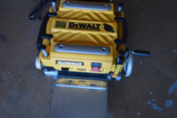 DEWALT PLANER 1