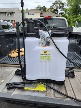 4gallon sprayer 1