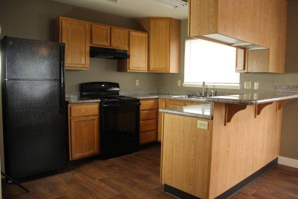 $1,999 / 3br - 1200ft2 - Community Patio, Basketball Courts, Garages, Playground63977276548739123