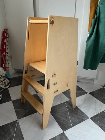 Sprout toddler learning tower 1