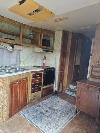 $180 / 1br - River front rv weekly rentals (5196 lindgreen river st)64036534200578124