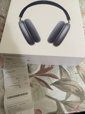 Apple AirPods Max – | Brand New & Sealed (Rancho Cordova)63679395431169123