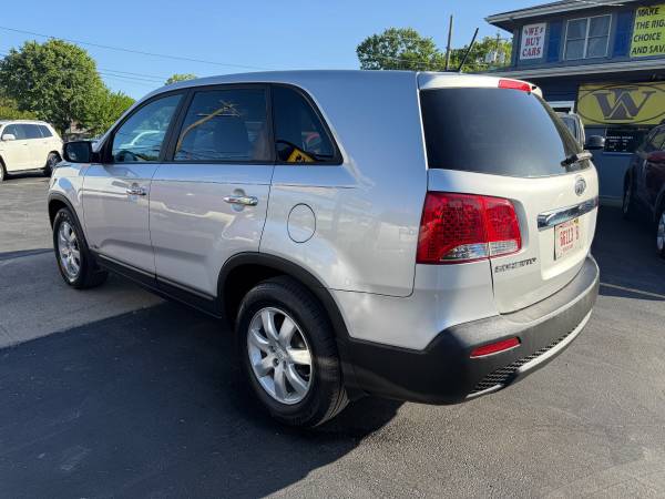 2011 Kia Sorento LX - $3,995 (620 s Indiana ave Sellersburg IN 47172)63621785445505121