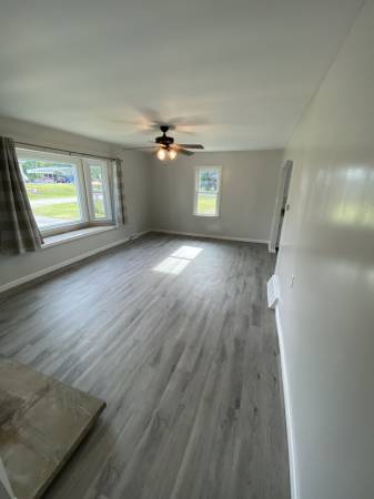 $1,200 / 3br - Nice 3 Bed/ 2 Bath house (South Shore (Sandhill))63808846771713124