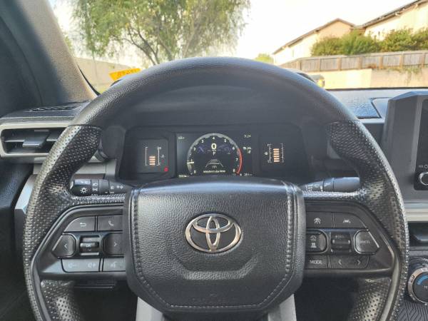 2024 Toyota Tacoma 4WD TRD - Photo 10