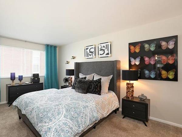 $1,375 / 2br - 773ft2 - Gorgeous 2 BR/1 BA with Renovated Interiors & Covered Parking (Taylorsville)63671040357505123