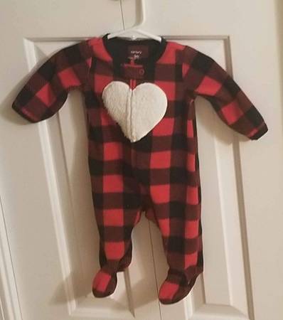 Carter's Fleece Baby Sleeper 3 Months Red + Black Check White Heart 1