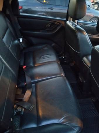 FORD ESCAPE - $2.995 (Cantón)63436065433859121