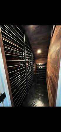 Trim carpenter/finish carpenter 1