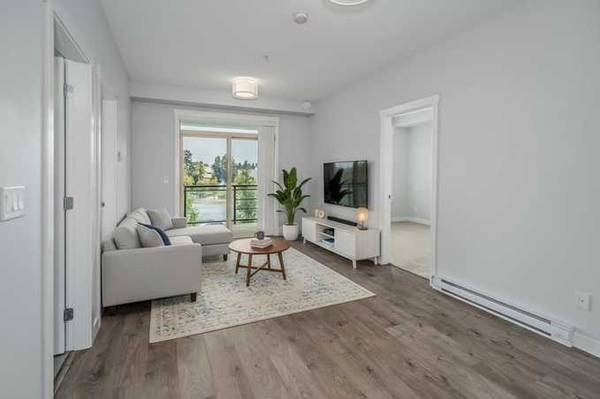 2 bed, 2 bath + den condo at The Elliot 1