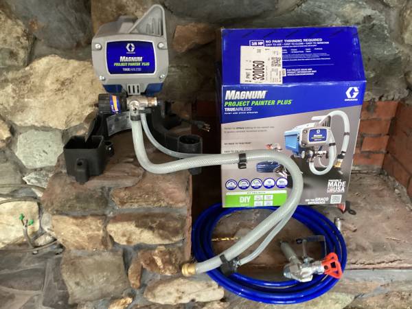 One Week old Graco Paint Sprayer 1