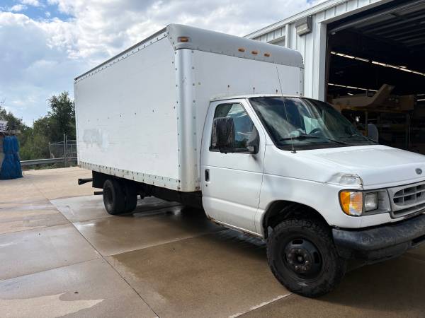 2000 Ford E350