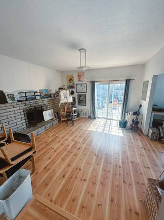 $1,300 / 3br - 100ft2 - Private Room in Updated 3-Bedroom Home – All Utilities Included64009502087041123
