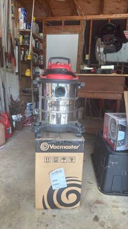 Vacmaster 5-Gallon Stainless Steel Wet/Dry Shop Vac - Like New 1