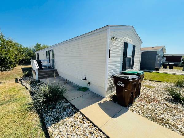 $27,500 / 3br - 1000ft2 - ManufacturedHome (San Antonio)64148854100483120