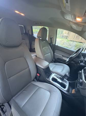 2015 Chevy Colorado Pickup Truck - 4x4 Crew Cab w/Canopy - $15,000 (Olympia)63654706201217124