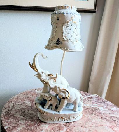 Antique Porcelain Elephants Lamp 1