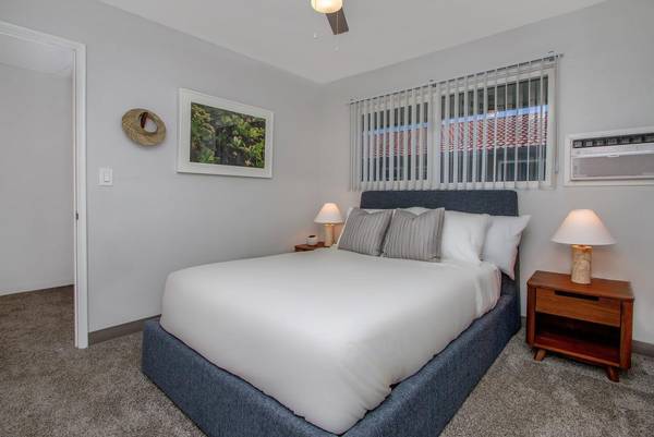 $2,675 / 2br - 882ft2 - Centro de negocios, centro de cuidado de ropa, visita hoy, amplios dormitorios (Waipahu)63686673392001121