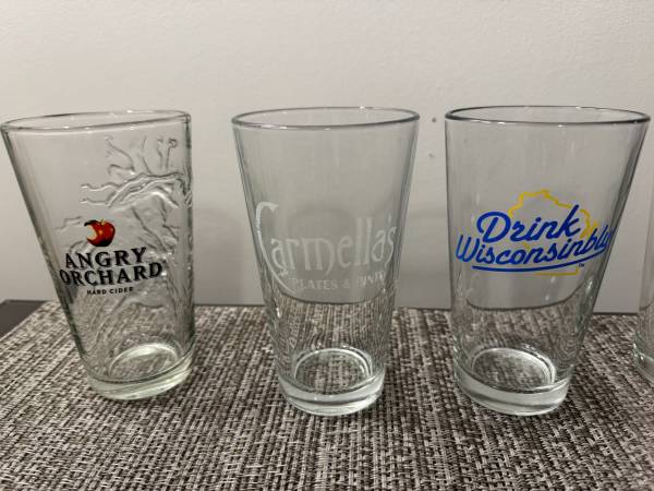 12 Assorted Drinking Glasses 1