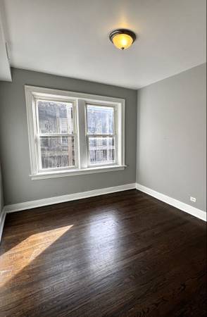 $1,500 / 3br - 2000 Sq Ft. Expansive South Shore 3Bed/2Bath {Laundry In Bldg} (Off 80th Colfax Ave.)63898731810306124