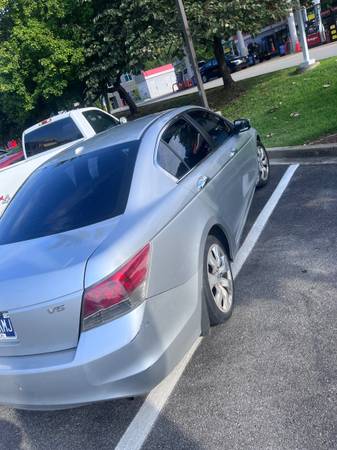 Car runs I drive it everyday MECHANIC SPECIAL - $1,200 (Nashville)63624909340931122