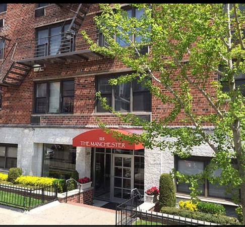 $299,000 / 600ft2 - Studio co-op apartment for sale (Kensington)63854194348547121