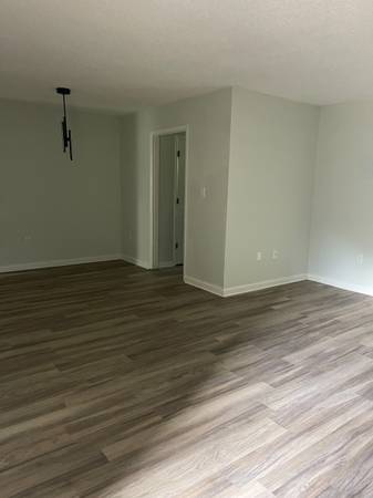 $1,699 / 3br - 1280ft2 - 3 Bedroom 2 Bath - $1699 - 1280ft2 (Asheville)64029211303555122