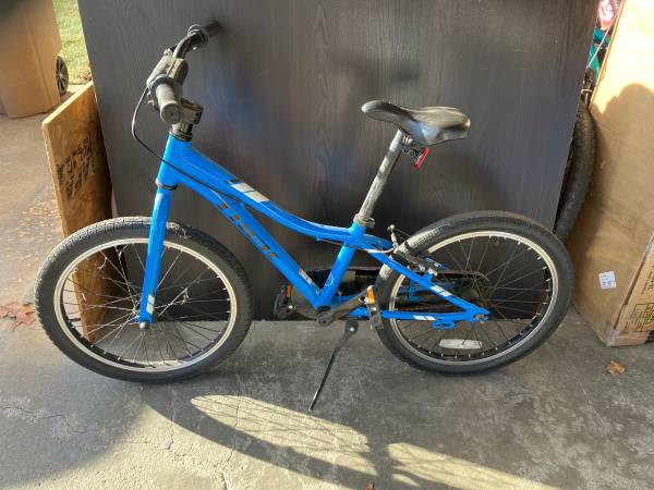 Trek Precaliber 20inch youth bike 1