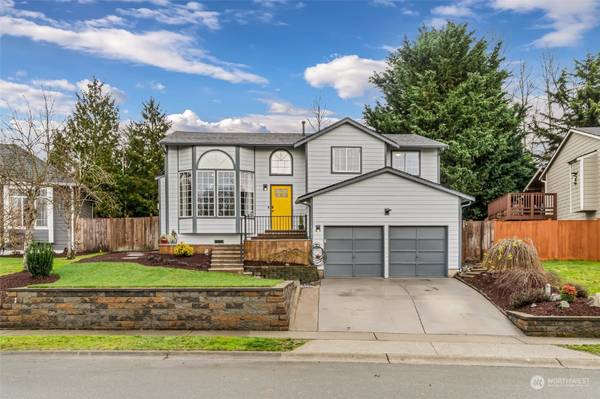 $2600.00 / 3br - 1400ft2 - Amazing home - Unit A; 1423 85th DR NE, Lake Stevens64031135363458120