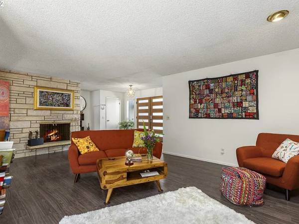 $4,000 / 3br - 2111ft2 - Sunny Vista Hills Palm Springs ranch with STYLE. (Portland)63999452875779122