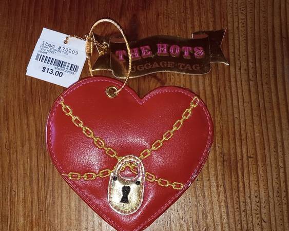 New Loop Luggage Tag 1