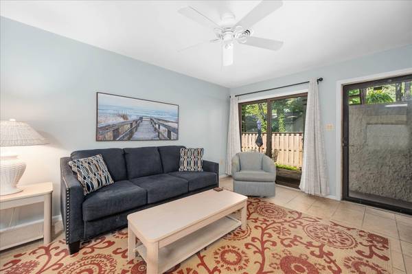 $825 / 2br - Winter Rental in Ocean City with Private Courtyard! (Ocean City)63806890394497120