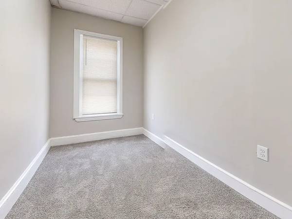 $690 / 2br - ***Well-Appointed 2-Bedroom Family Home!!! (Philadelphia)64024497108355124