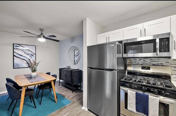 **ASK ABOUT OUR TOUR SPECIAL** RENOVATED 2 BD APTS. SPECIAL ENDS SOON! 1