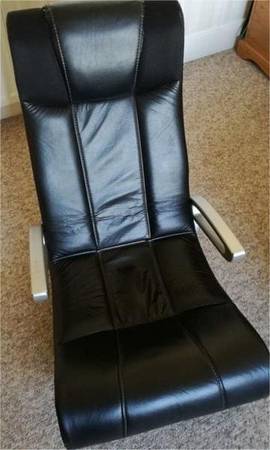 Rocker gaming chair 1